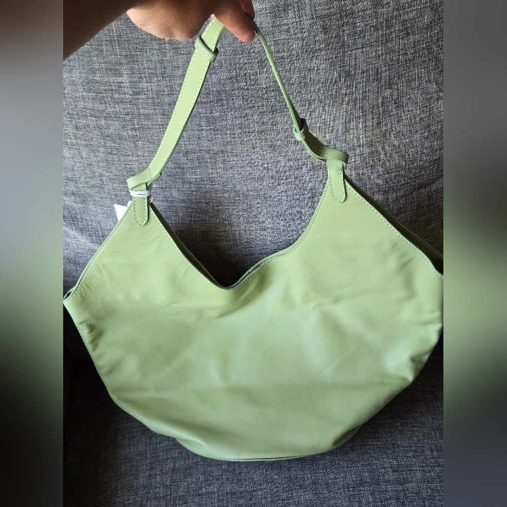 VIOLA CASTELLANI Made ln Italy Leather Hobo With Oval Bottom.Sage. NWT